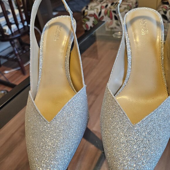 Shoes - Picture 1 of 5